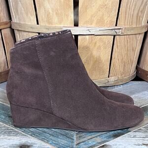 Seychelles Sultry Chocolate Brown Suede Demi Wedge Ankle Booties Womens Size 6.5